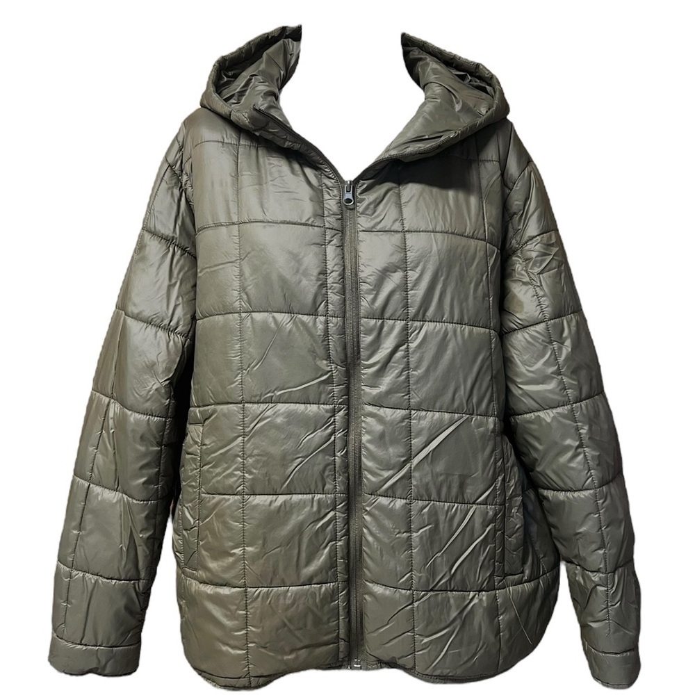 NWOT Luvamia XL Army Green Lightweight Hooded Puffer Jacket - Picture 2 of 10